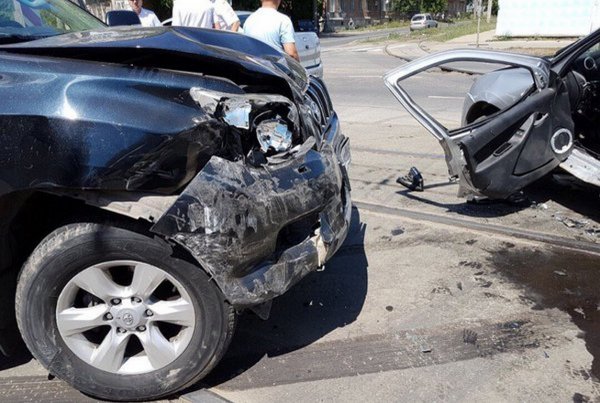 В Самаре произошло смертельное столкновение Toyota и LADA