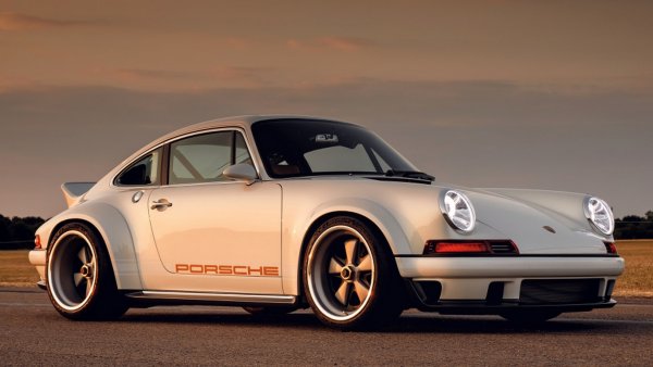 Представлено новое купе Singer DLS на базе Porsche 911