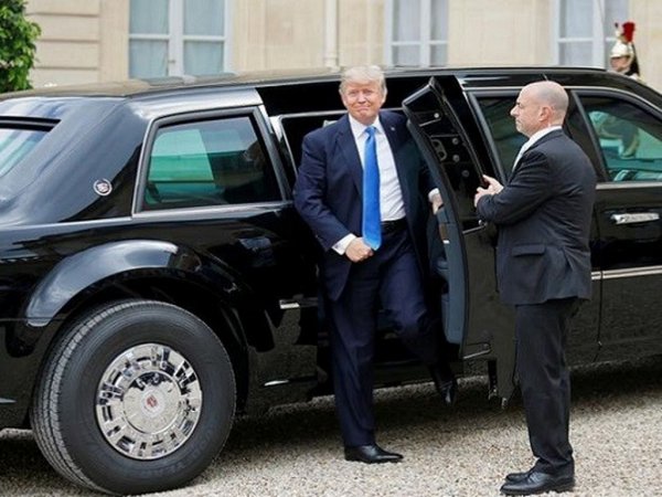 CNN измерил крутость Путина и Трампа длиной лимузинов