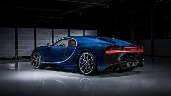 Bugatti собирается отозвать два гиперкара Chiron в США