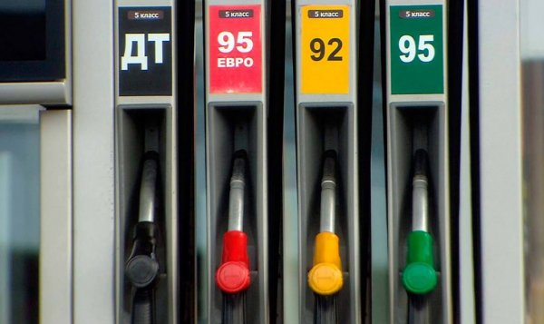 Госдума обсудит дополнительные меры контроля за ценами на бензин