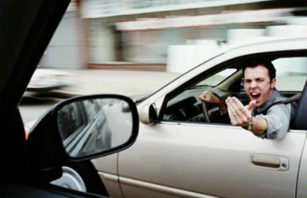 Воронежские автомобилисты объяснили, почему в городе плохие водители