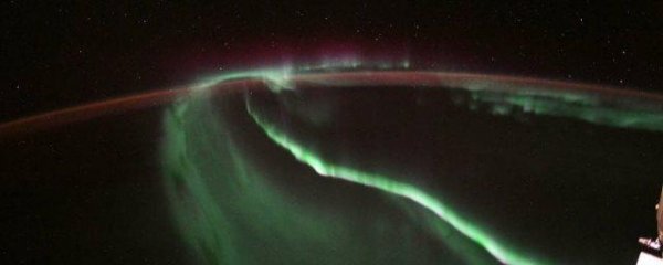 NASA удалось запечатлеть северное сияние из МКС