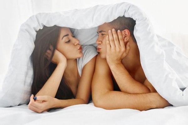 Сексологи назвали лучшую позу в сексе для максимального удовольствия партнеров