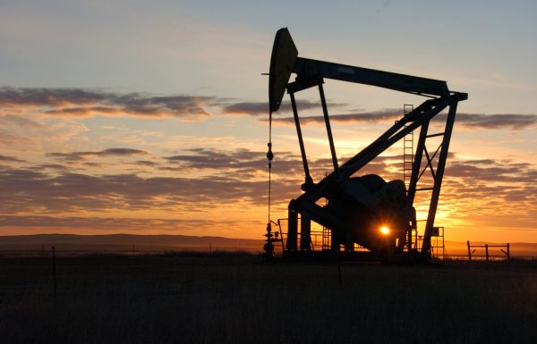 МЭА повысило прогноз роста мирового спроса на нефть в 2018 году