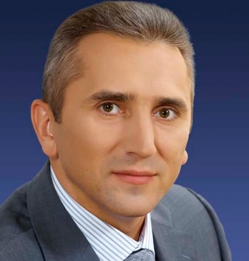 Сегодня свой день рождения празднует губернатор Тюменской области Александр Моор