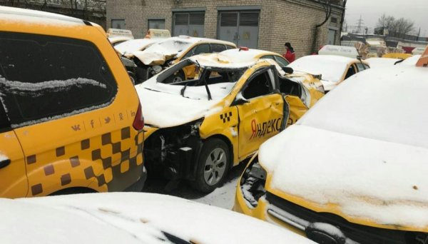 Трезвые и ушлые: Новая услуга «Яндекс. Такси» может обернуться для россиян утратой авто